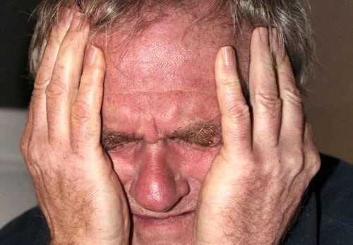 How to Stop a Cold Sore Throbbing Pain