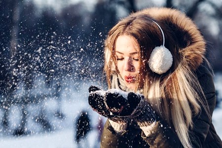 9 Reasons for Cold Sores during Winter Weather (& How to Stay Safe)!