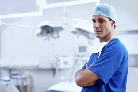 Can surgery cause cold sores?