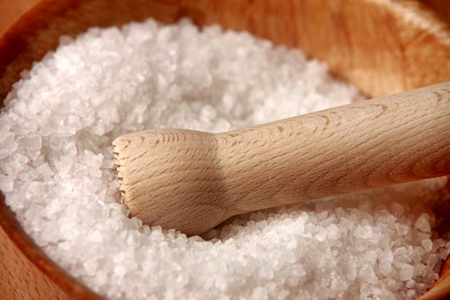 Does Putting Salt on a Cold Sore Overnight Make It Better or Worse?